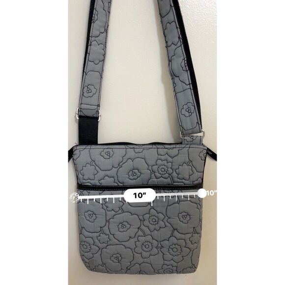 Thirty-One gray quilted poppy crossbody - Picture 7 of 8